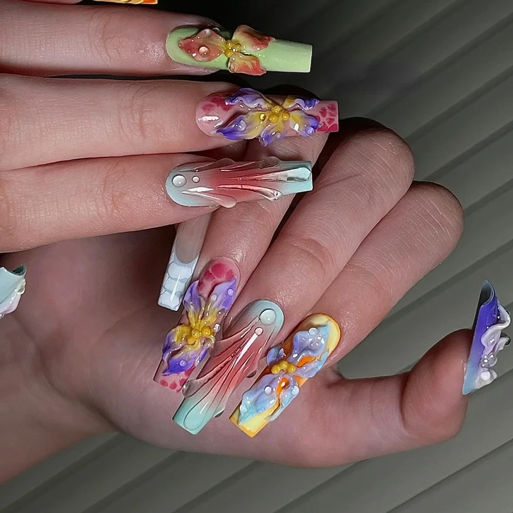 10 Stück handgemachte Maniküre lange Sarg gefälschte Nägel heiße neue 3D Flower limited Presse auf Nägeln Design mit selbst klebenden Uñas Datei Set