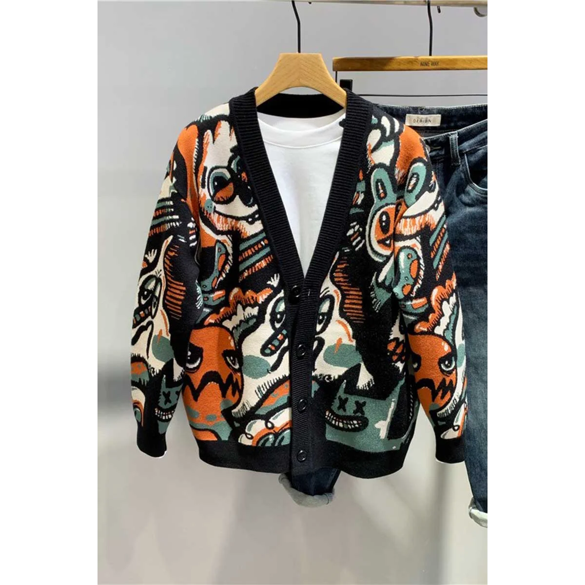 2023年秋ファッショナブルなアメリカンカジュアルルーズニットVネックプリントオープンカーディガンメンズセーター厚みのある長袖トップ