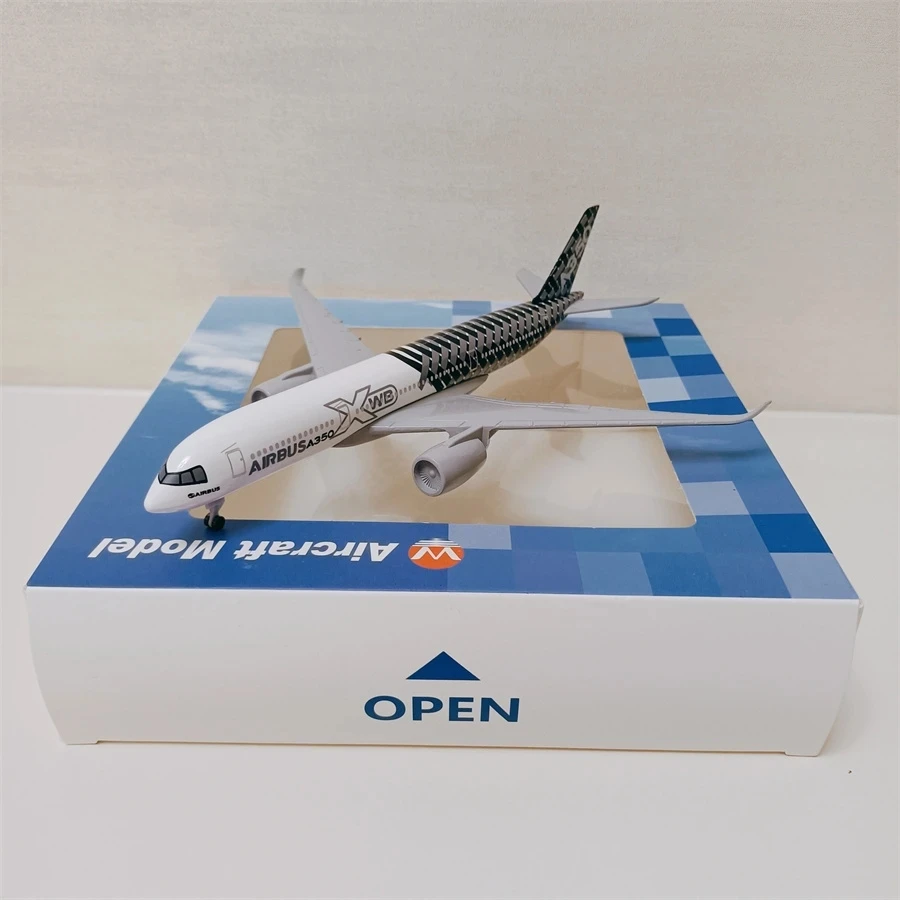 20CM Alloy Metal Prototype Air Airbus A350 350 Airlines Airplane Model Plane Model Diecast Aircraft w Wheels Holder Kids Gifts