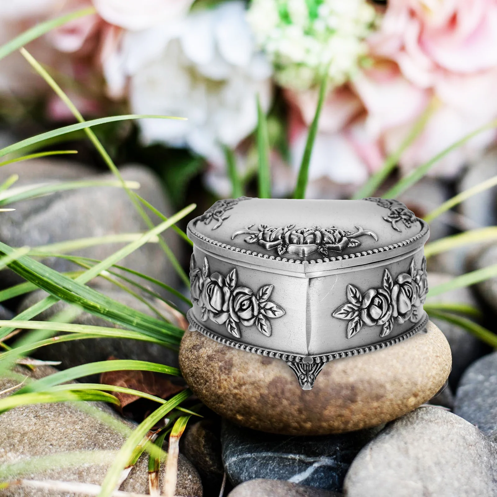 Unique Heart Shaped Jewelry Box Alloy Storage Holder Exquisite Craftsmanship Long Lasting Use Female Gift Jewelry Embossment Jar