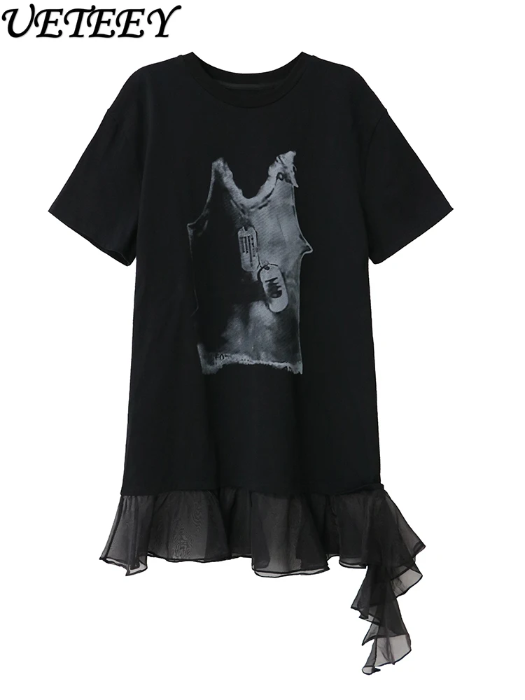 شخصية الطباعة طاقم الرقبة فستان أسود المرأة 2025 صيف جديد فضفاض الغزل حافة الربط منتصف طول فساتين تي شيرت