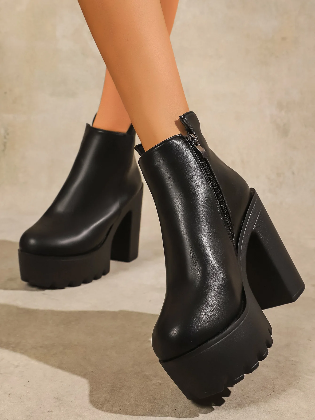 2025New Super High Heel Stiefel Hohe Ferse Schuhe Starke Ferse Kurze Stiefel Herbst Winter Wasserdichte Plattform Einzigen Frauen Stiefel – Detail 10