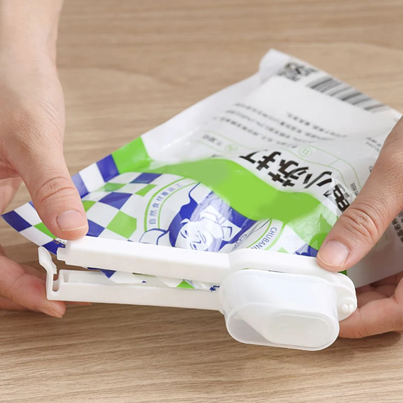 2PCS Food Bag Clips With Lid Sealing Clips Milk Powder Snack Clips Kitchen Food Moisture-Proof Chips Milk Bag Clips