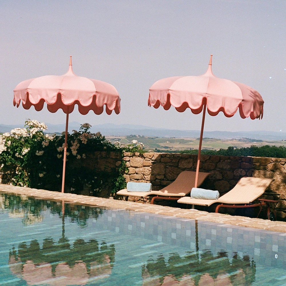 Luxury Furniture Custom Pink Large Garden Market Pool Beach Resort Parasol Large Outdoor Scalloped Pagoda Patio Umbrella & Base