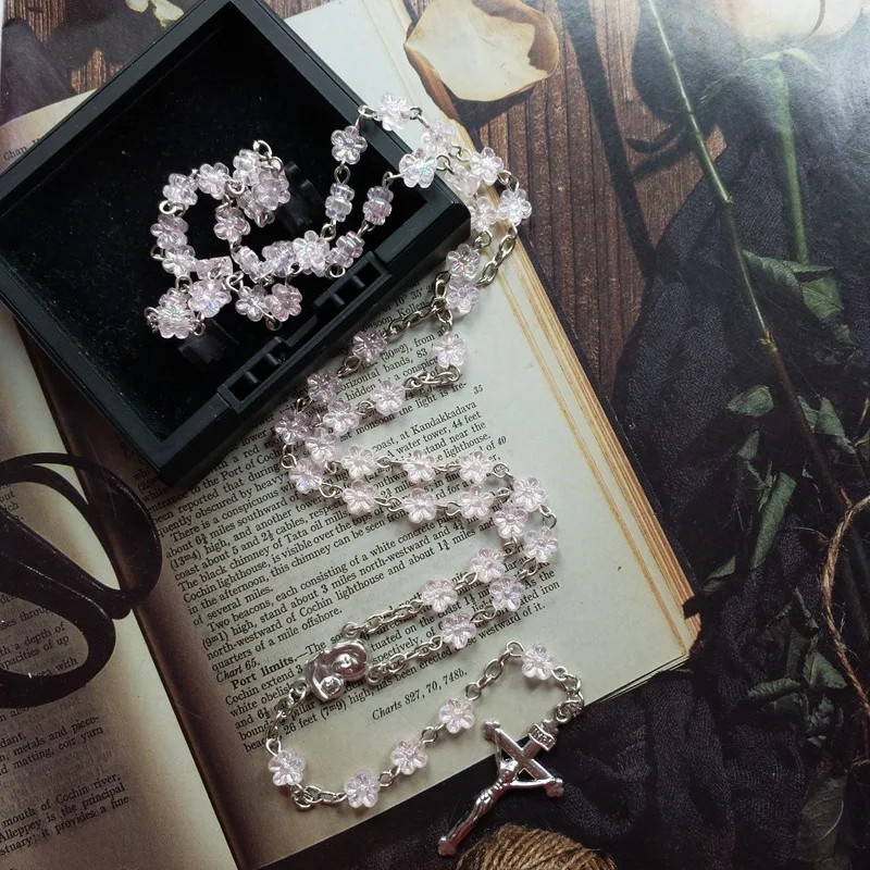 QIGO-Chapelet en plastique à fleurs roses pour femme, croix catholique, bijoux religieux, longue prière