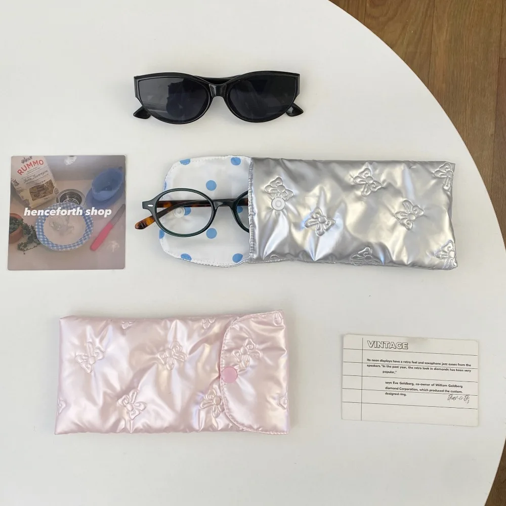 

Cotton Filled Glossy Glasses Bag Korean Style Lightweight Bow Pattern Eyeglasses Case Pressure Resistant Press Buckle