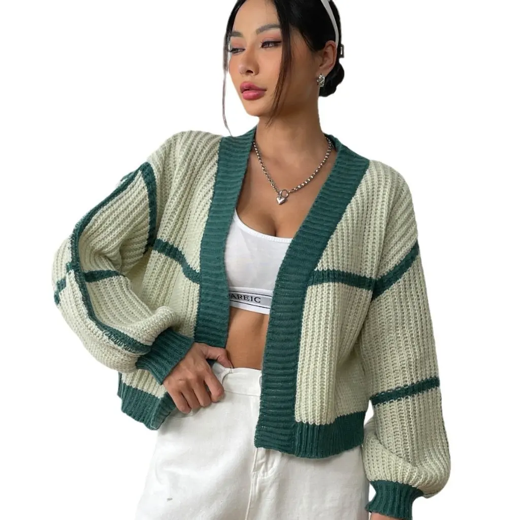 

Women's European American Autumn Winter Cardigan Casual Loose Sweater Contrast Color Stitching Short M655
