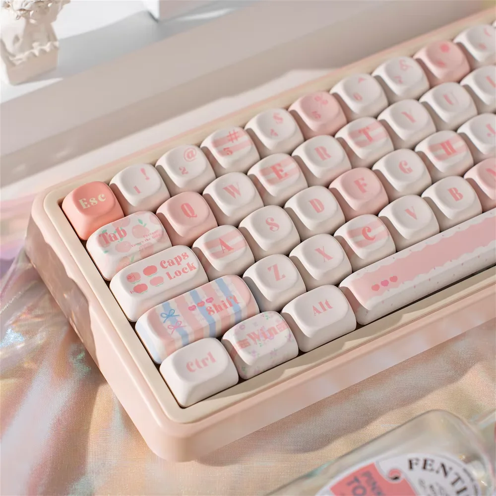 

Peach Soda MO Type PBT Key Cap 131 Key Girl Pink Key Cap for Mechanical Gaming Keyboard 61/75/84/98/104/108