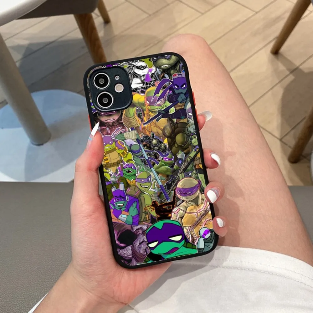 T-Teenage-mutant-Ninja-Turtles Phone Case for iPhone 14 11 12 13 Mini Pro Max 8 7 Plus X XR XS MAX Translucent Matte Cover