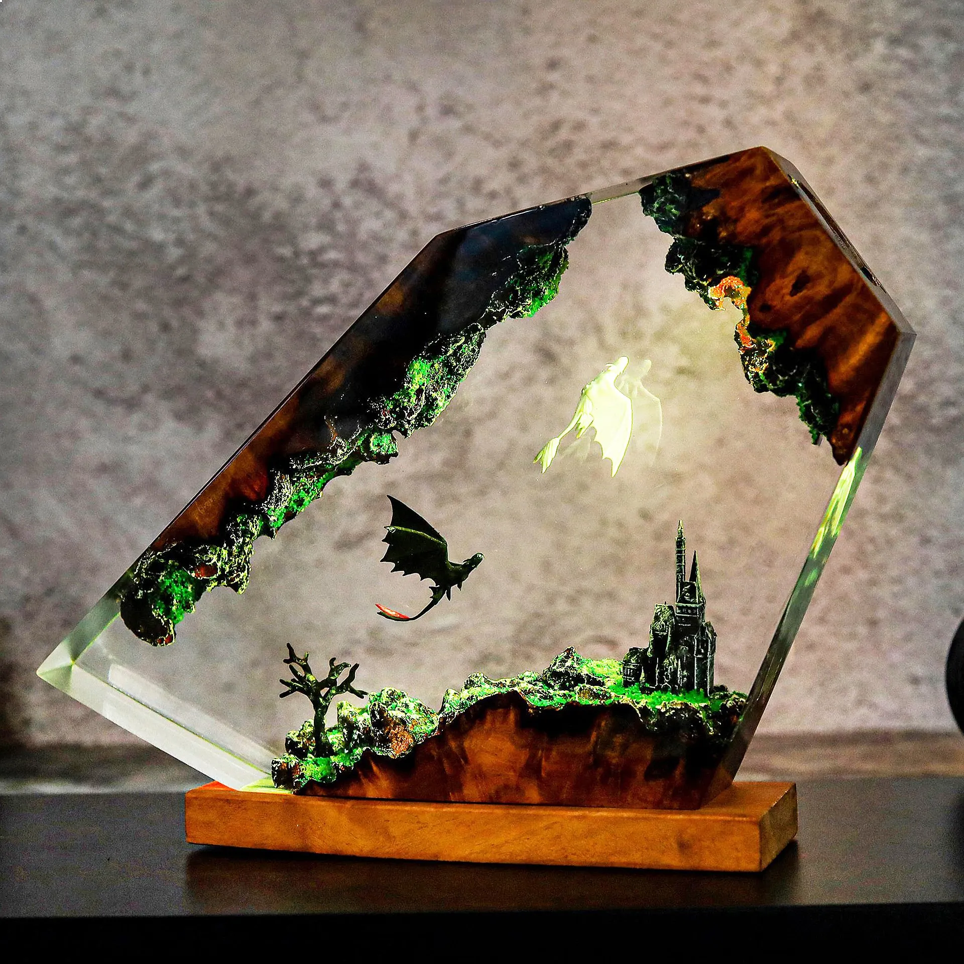 Creative Resin Night Light Bed - огляд і ціна Resin Art Lamp