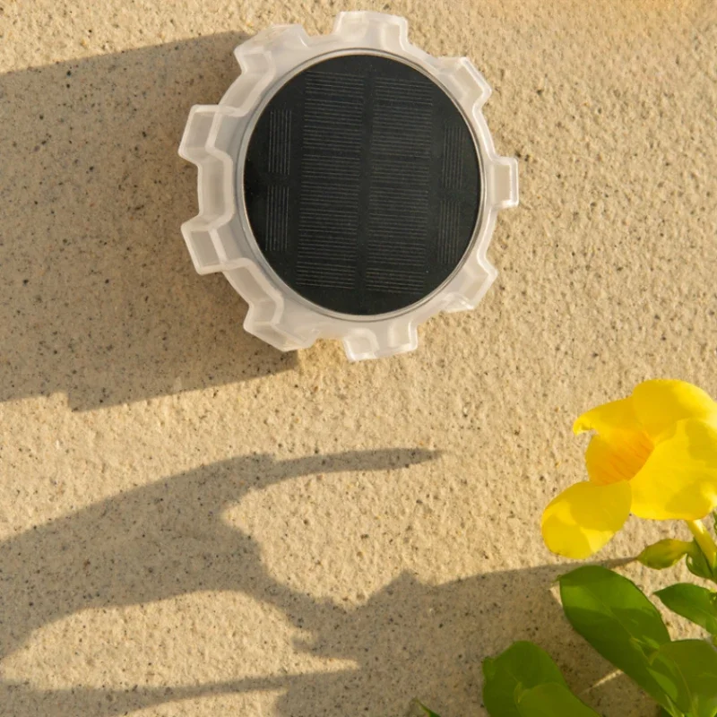 Applique Murale Solaire Étanche IP55, Luminaire Décoratif d'Extérieur, Idéal pour une Villa, un Jardin ou une Cour, Nouveauté 2024