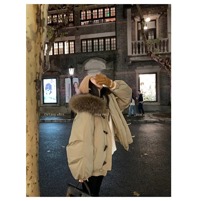 

2025 Winter Women's Hooded Loose Jacket Korean Style Thickened Cotton Coat with Fur Collar & Horn Buttons, Long Sleeve Outerwear