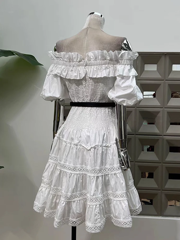 Vestido de cintura con cordones y cuello de una línea con borde de oreja de madera, falda acampanada de verano 2025, falda Shampan con calcomanía de varios niveles a la moda