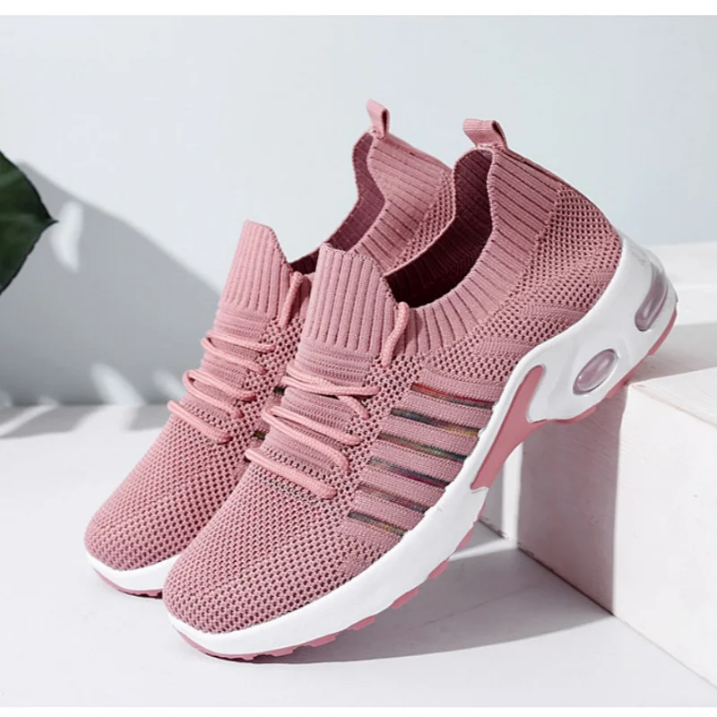 2024 scarpe da donna estate nuova moda scarpe casual mesh comode scarpe da corsa con suola morbida sneakers traspiranti