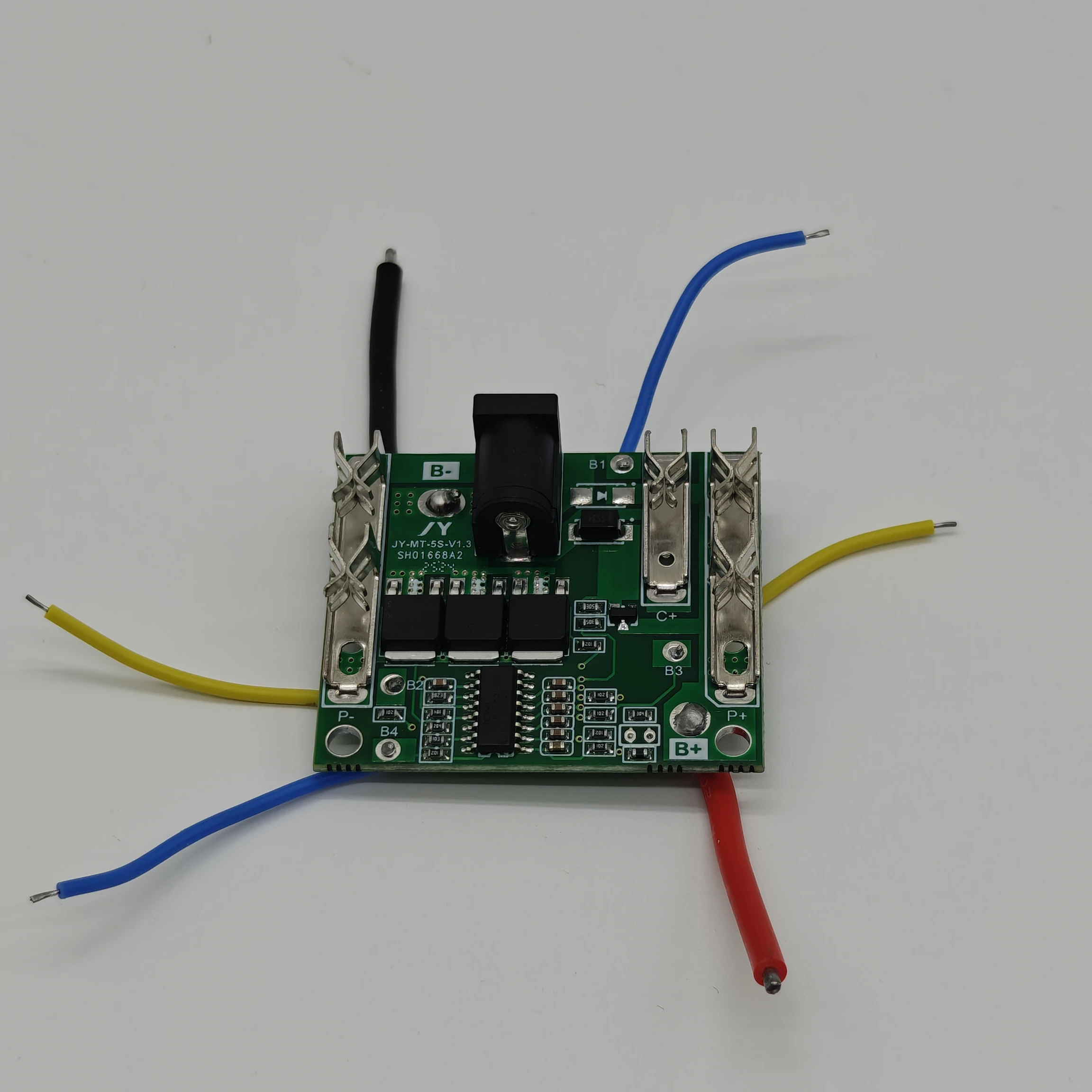 Thumbnail 3 - #19 Best Battery Holders to Buy In 2026