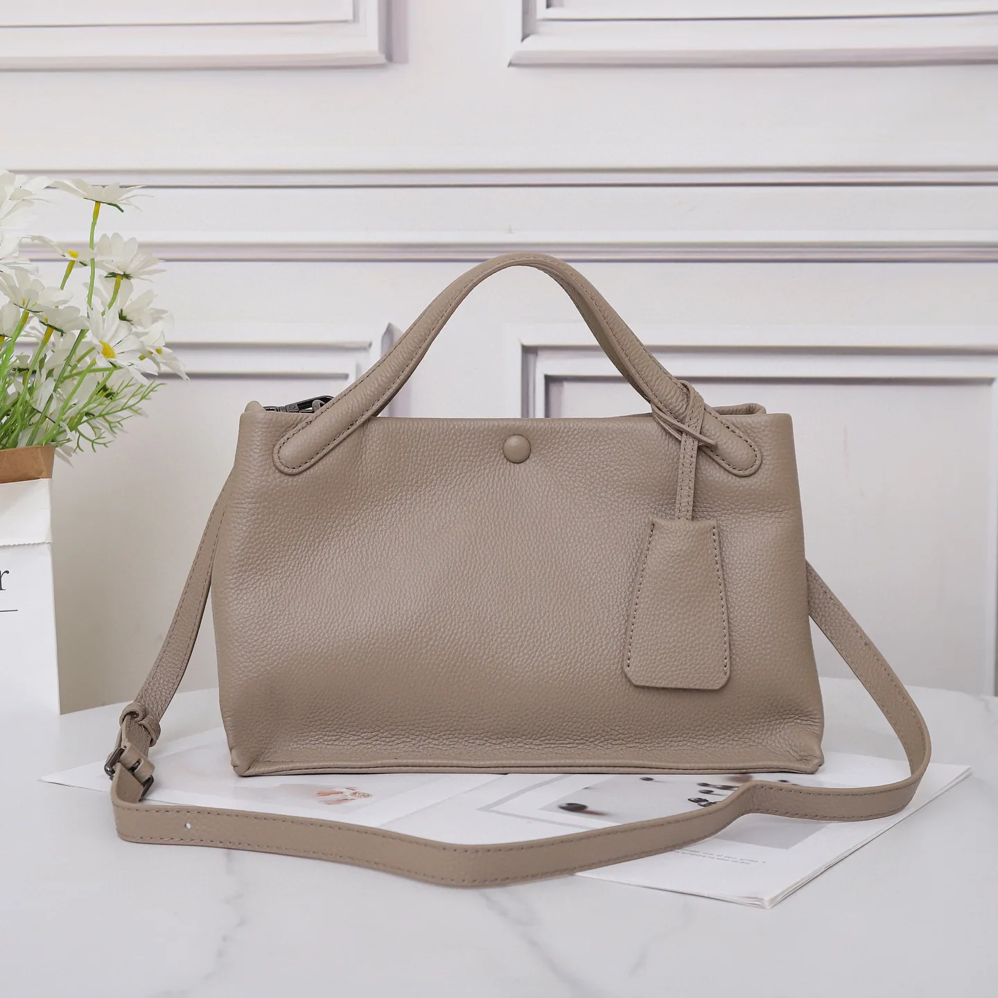 

Genuine Grade Soft Leather Women Large Shoulder Crossbody Bag Luxury Designer Brand Female High Quality Daily Handbag for Woman