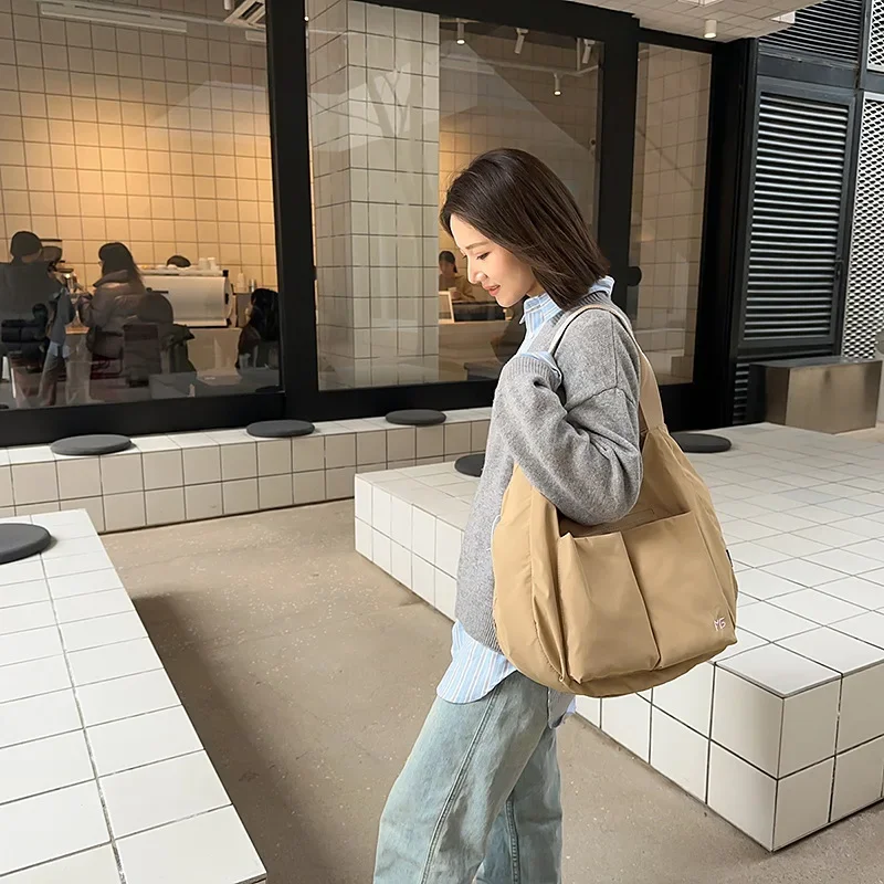 

2025 Women's Minimalist Fabric Tote Bag Large Capacity Multi-Pocket Shoulder Crossbody Purse for Summer Casual Daily Use