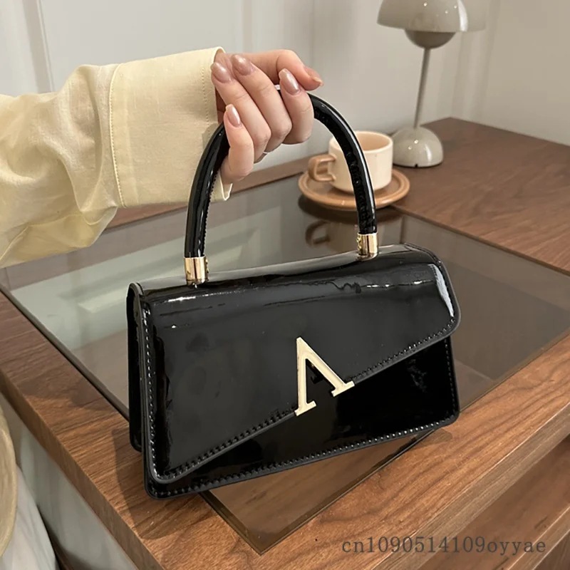 

Fashionable Texture Small Square Handbag New Casual Women's Single Shoulder Bag 2026 Premium Pure Color Simple Crossbody Bag