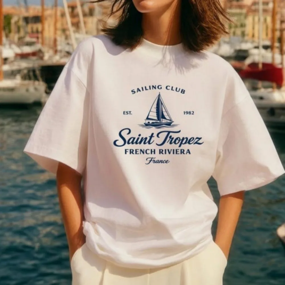 Camiseta de Club Náutico, Camiseta de Verano Europea con Estética de Pescador, Estilo Saint Tropez, Lujo Discreto, Top del Club de Yates de la Riviera Francesa