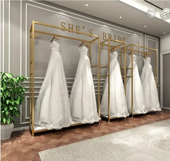 

High-end bridal shop floor-standing display racks photo studio shelves cheongsam dress hangers golden wedding dress racks