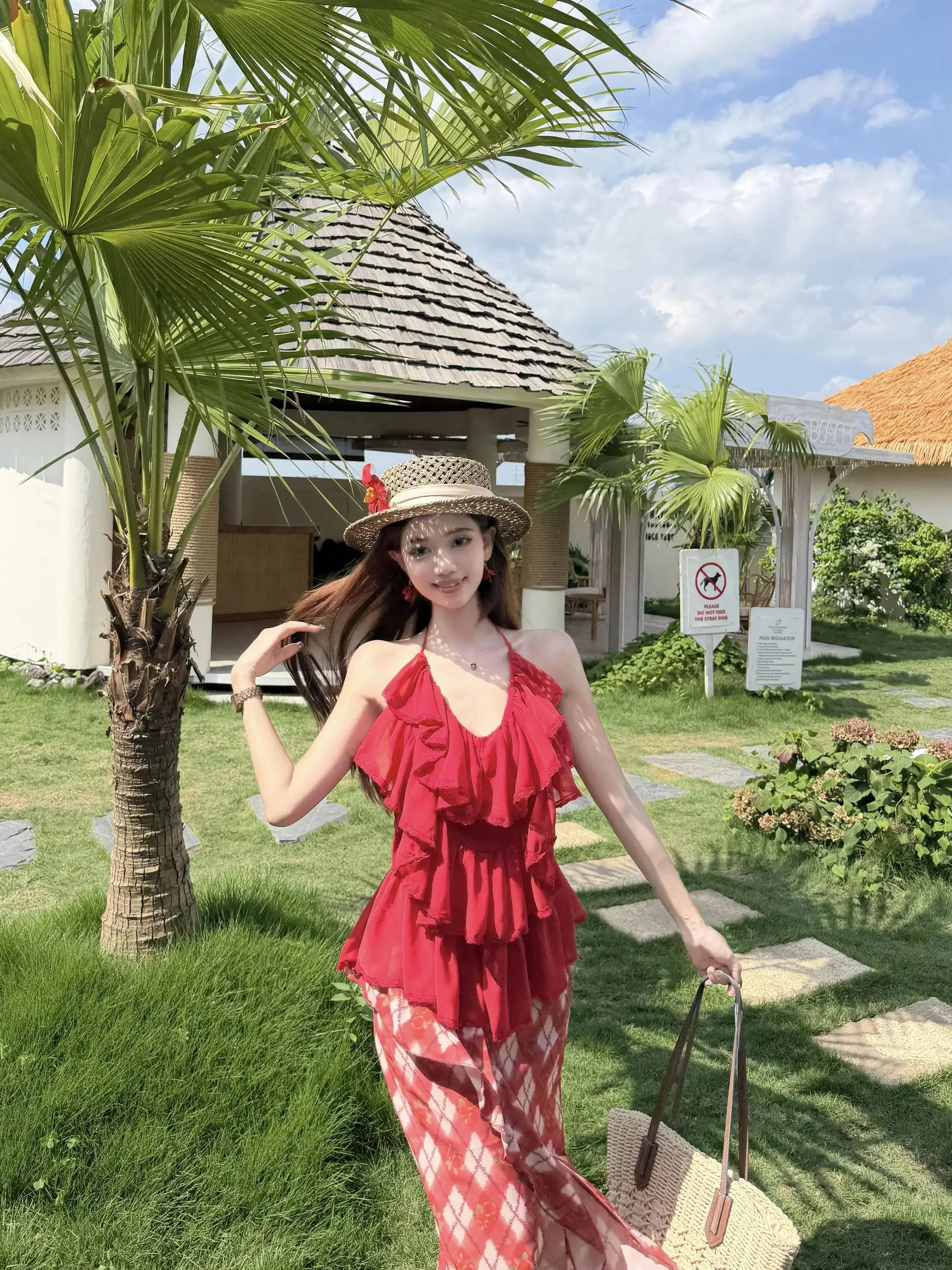 

Summer Vacation Style Pure Desire Print Set Women's V-neck Sleeveless Top High-waisted Fish-tail Skirt Two-piece Suit