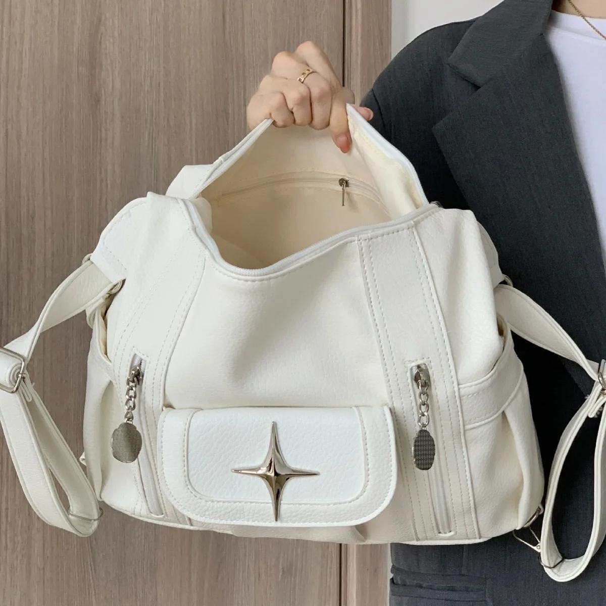 Women's Nice Bag Fashion Korean Version Student Travel Bolso Grandebag Single Shoulder Straddle Large Capacity New In Handbag - view 3