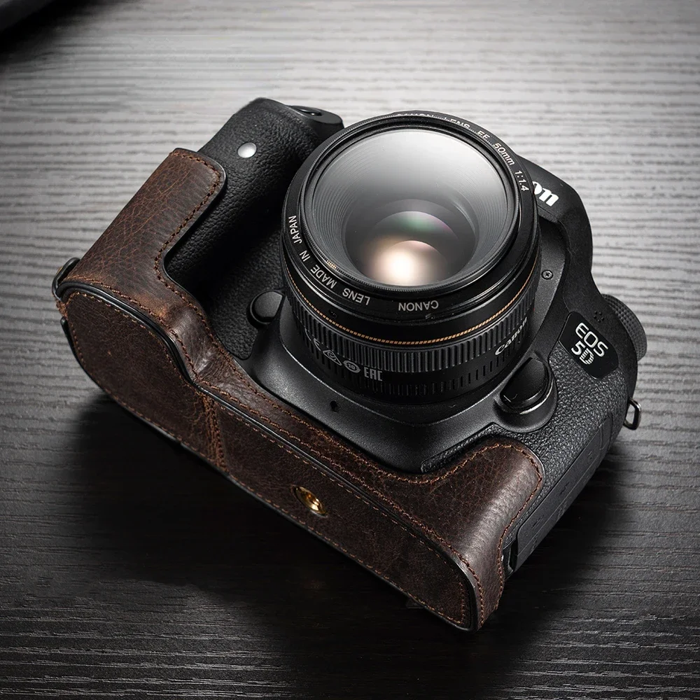 Genuine Leather Camera Case Handle Half Bag for Canon Eos 5D3 5D4 5DSR 6D 6D2 80D 90D 70D Camera Bodysuit 6D Case