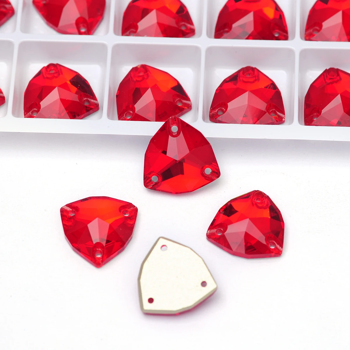 PUBRILEX Großhandel Glas K9 Strass mit abgeschrägten Kanten, Trilliant Flatback Strass zum Aufnähen für Kleidung, Kleider, Schuhe – Detail 9