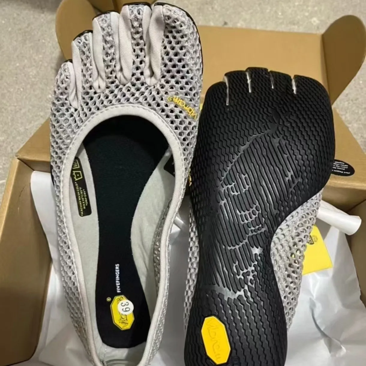 Five-finger shoes women's dance shoes indoor Pilates yoga special shoes soft-soled non-slip fitness shoes tng shoes split-toe sh