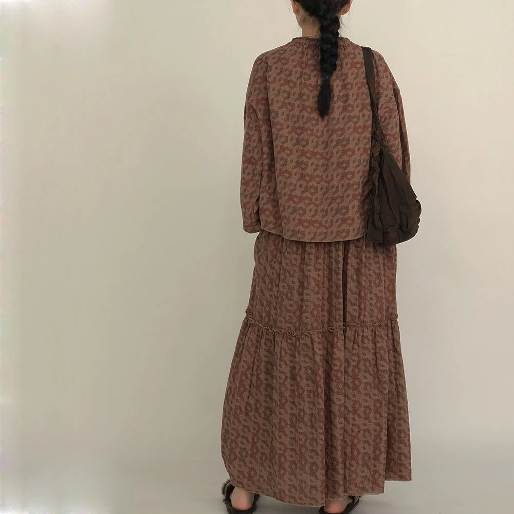 Camicia a maniche lunghe scozzese con maniche a lanterna francese Camicia da donna a maniche lunghe in filato di cotone retrò Colletto elastico Design Senso della maglietta ampia