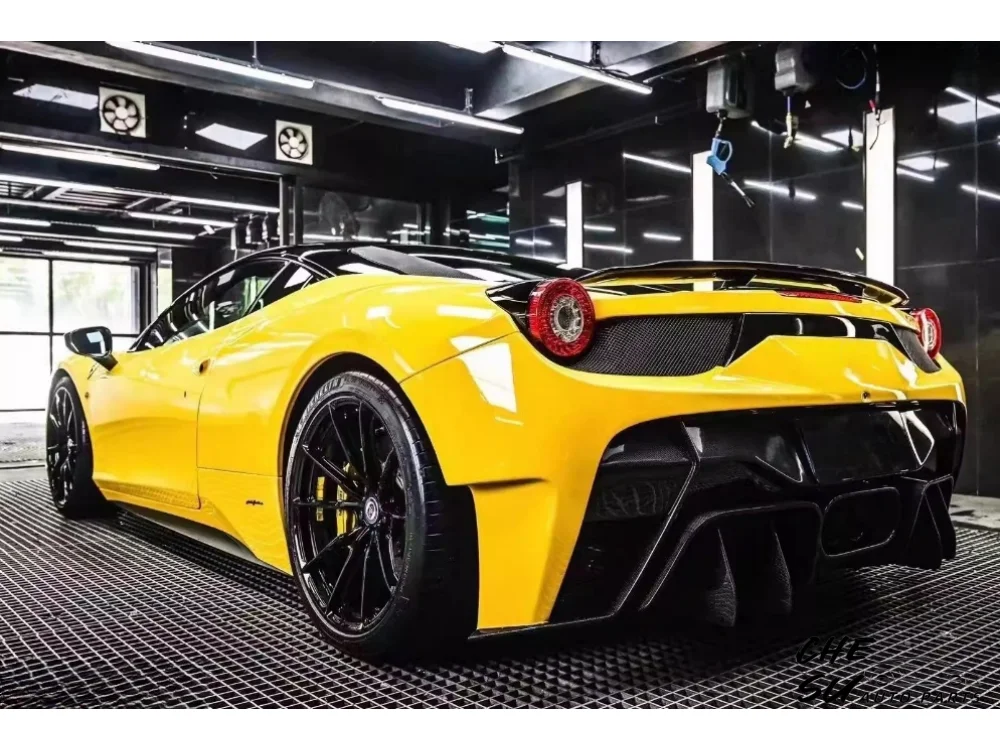 

Half Carbon Fiber Car Rear Bumper Tailpipe for Ferrari 458 Spider Italy Upgraded V-style Body Kit Rear Diffuser