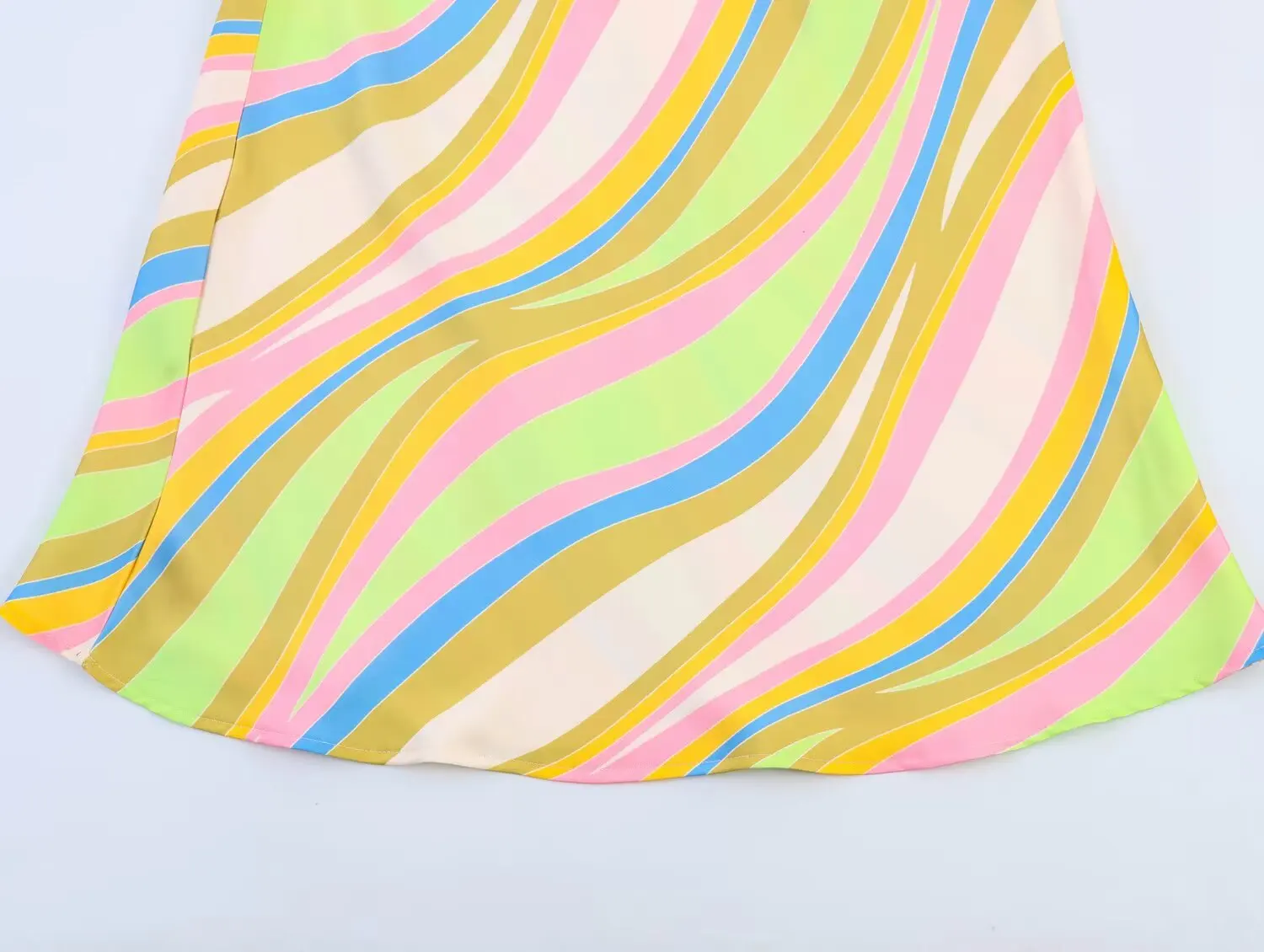 TFMLN Damen-Kleid mit gestreiftem Spaghetti-Träger, ärmellos, rückenfrei, Regenbogen-Print, Strandkleider, neues Sommer-Party-Chic-Damen-Outfit – Detail 9
