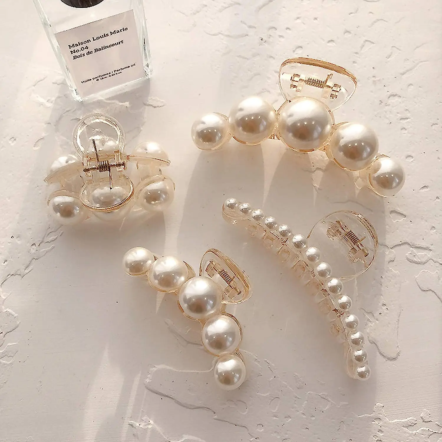 Elegant Big Pearl Hair Claws for Women Korean Acrylic Hair Clips Girls Large Size Barrette Shark Clip Fashion Hair Accessories