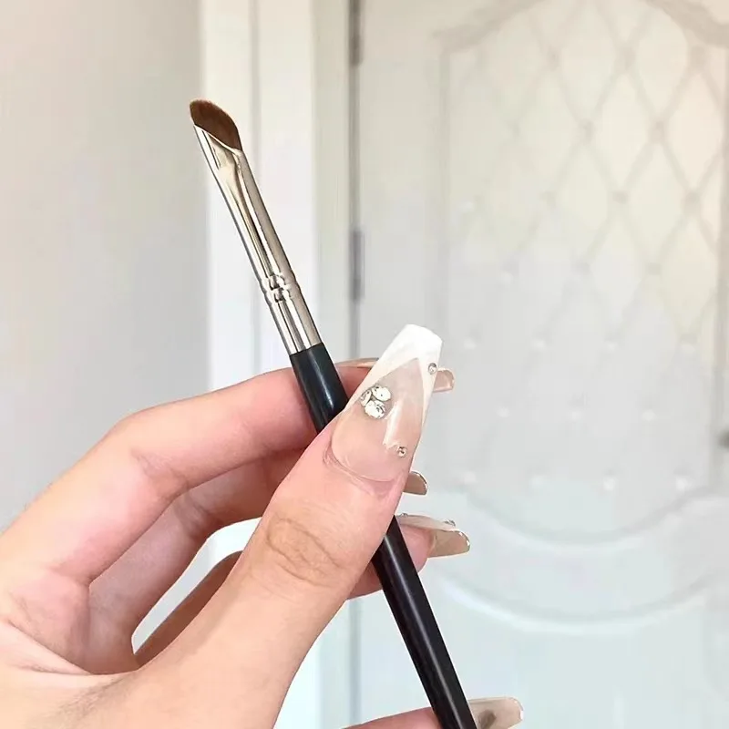 Upgrade Blade Eyeliner Brush Ultra Thin Fine Angle Flat Eyebrow Brush Under The Eyes Place Makeup Brush Precise Detail Brush