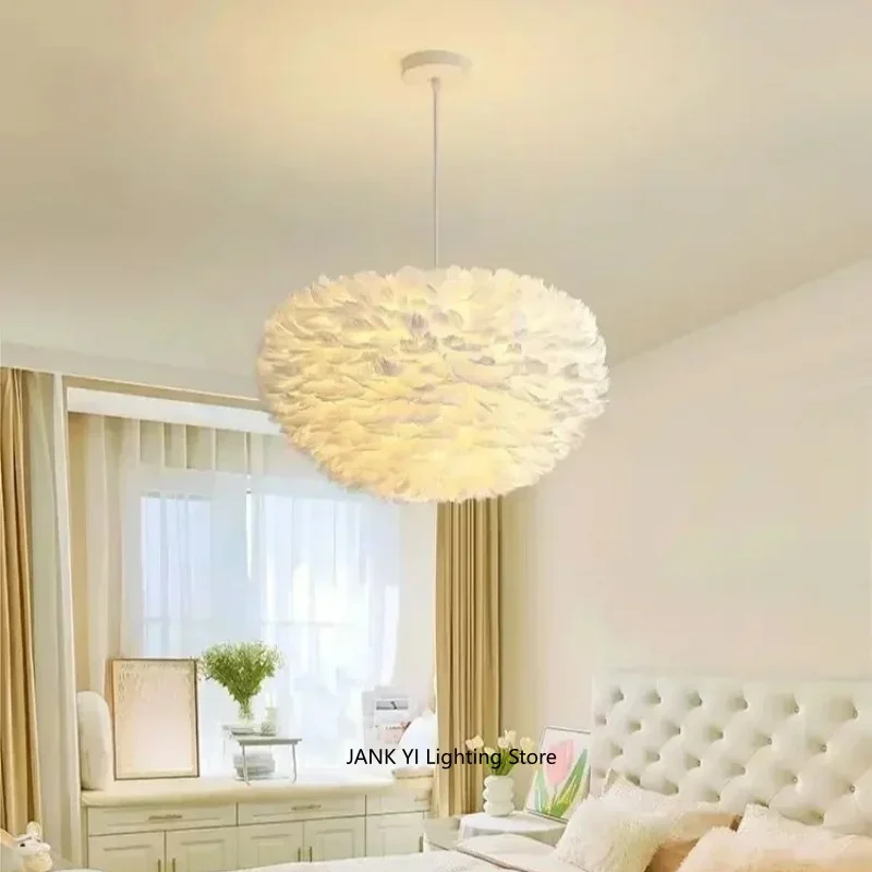 Nordic Modern White Feather Chandelier  Living Bedroom Ceiling Lighting Warm Dining Room Lamp Clothing Cafe Coffee Shop 30 CM
