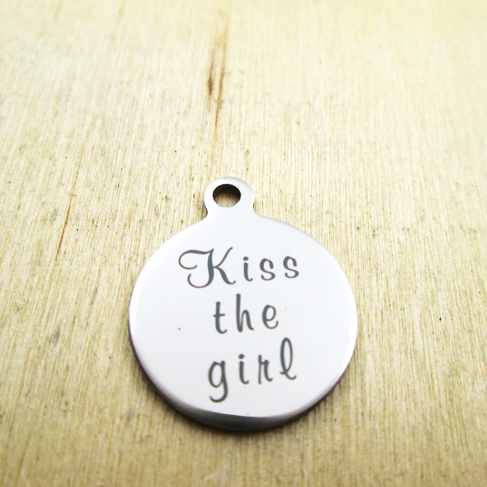 20pcs--Kiss the girl stainless steel charms - Laser Engraved - Customized - DIY Charms Pendants