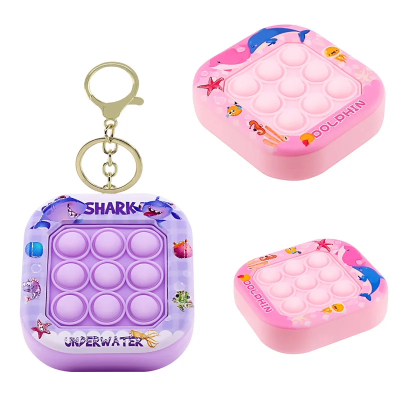 かわいいキーホルダー型スピードプッシュゲーム機、押して遊ぶ、ストレス解消、面白い感覚玩具、子供、女の子、男の子向け