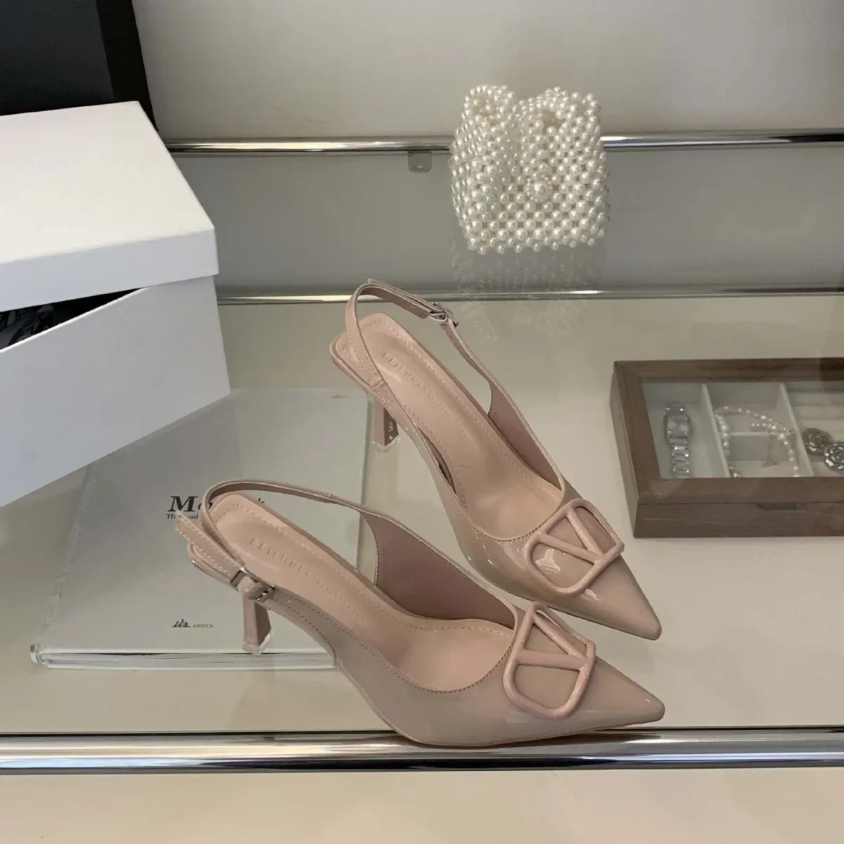 مثير الفرنسية أشار تو الكعب العالي 1127-26 فولت مشبك كل مباراة التفاف رئيس الصنادل الربيع الصيف بولي Leather الجلود المواد الداخلية الاصطناعية