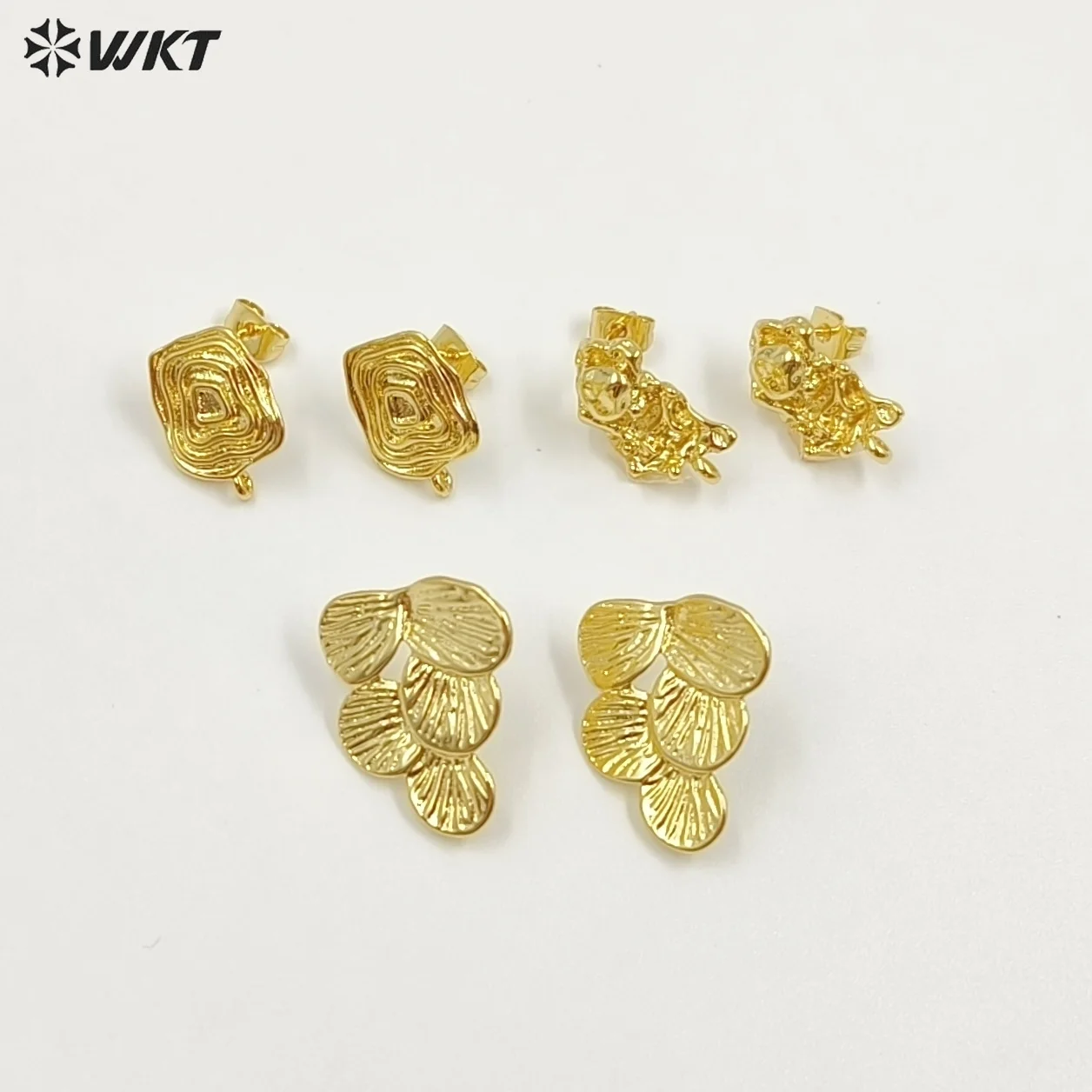 

WT-JFE160 оптовая продажа изысканный металл 18-каратное золото с гальваническим покрытием с обручами в форме листьев маленькие серьги в поисках как DIY ювелирный аксессуар