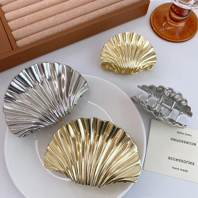 

Glossy Scallop Hair Claw, Electroplated Finish with Creative Design, Women's Hair Clip for Back Head Styling, Sweet Style