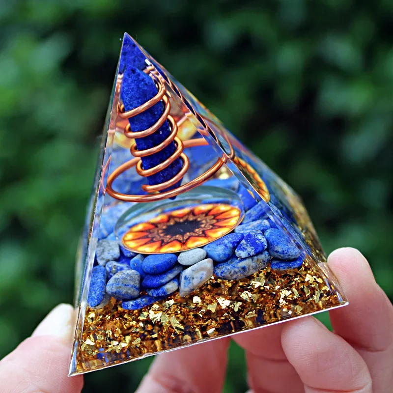 Bursting crystal crushed stone pyramid home resin dripping handicraft table ornament