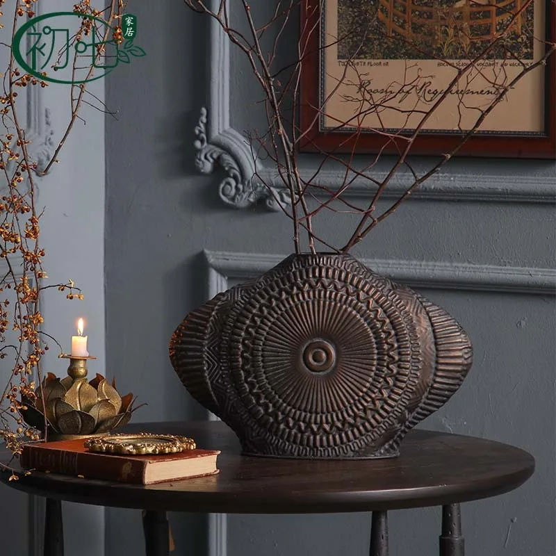 Wabi Sansan wrought iron carved vase ornament antique and old black gold threaded flower ware wedding studio desktop decoration