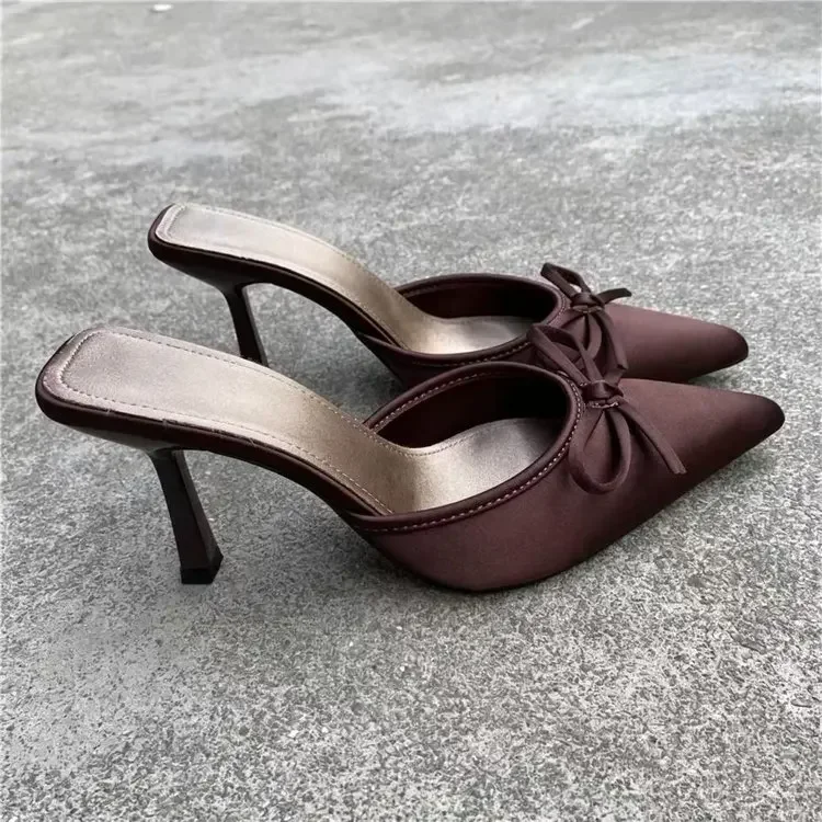 Bequeme, modische, spitz zulaufende High Heels mit Schmetterlingsknoten, Sommer-Outdoor-Damen-Slipper aus weichem Leder – Detail 9