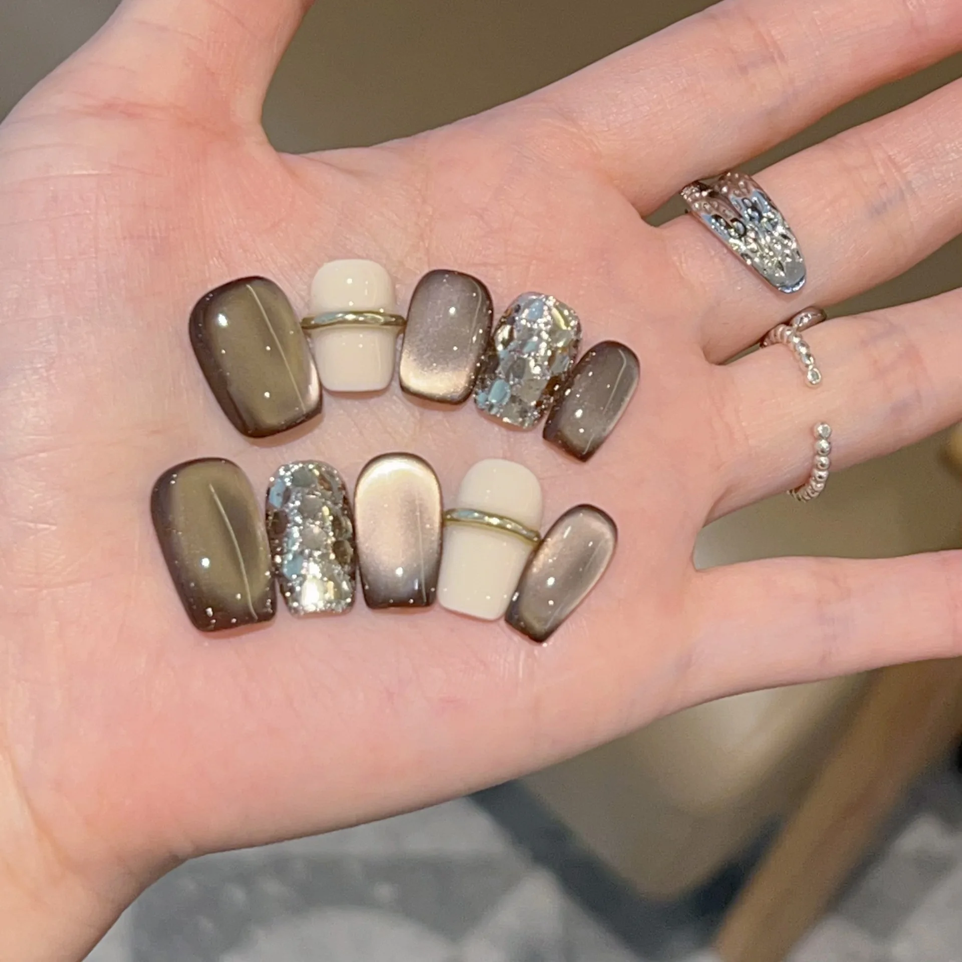 

10pcs Handmade Press on Nails Brown Milk Coffee Glitter Cat Eye Fake Nail for Women&Girl Short Square Detachable Wearable Nail