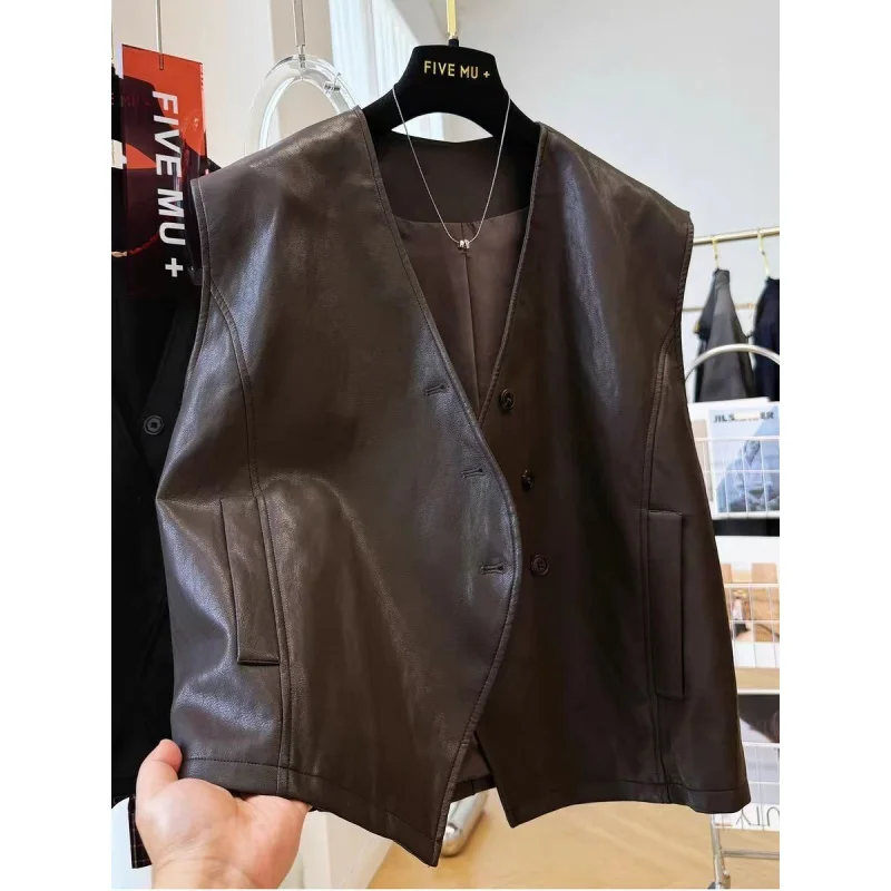 

Уникальный кожаный жилет с V-образным вырезом, свободный крой, модная верхняя одежда для многослойных образов, осень-зима, большие размеры, мужская мода