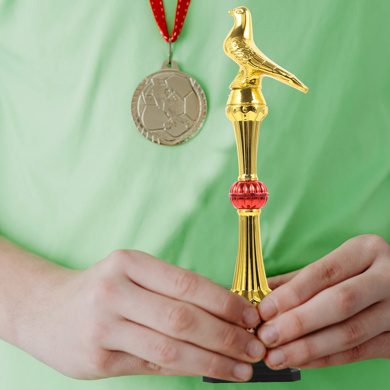 

Sports Game Awards Mini Plastic Trophies for Children Soccer Music Student Party Prizes School Competition Award Gifts