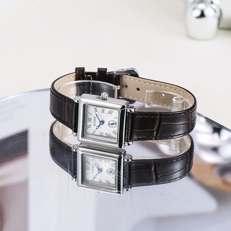 New Quartz Watch With A Simple And Classic Leather StrapSquare CaseRoman Numerals, And A Small Sub-Dial; A Women'S Quartz Watch.