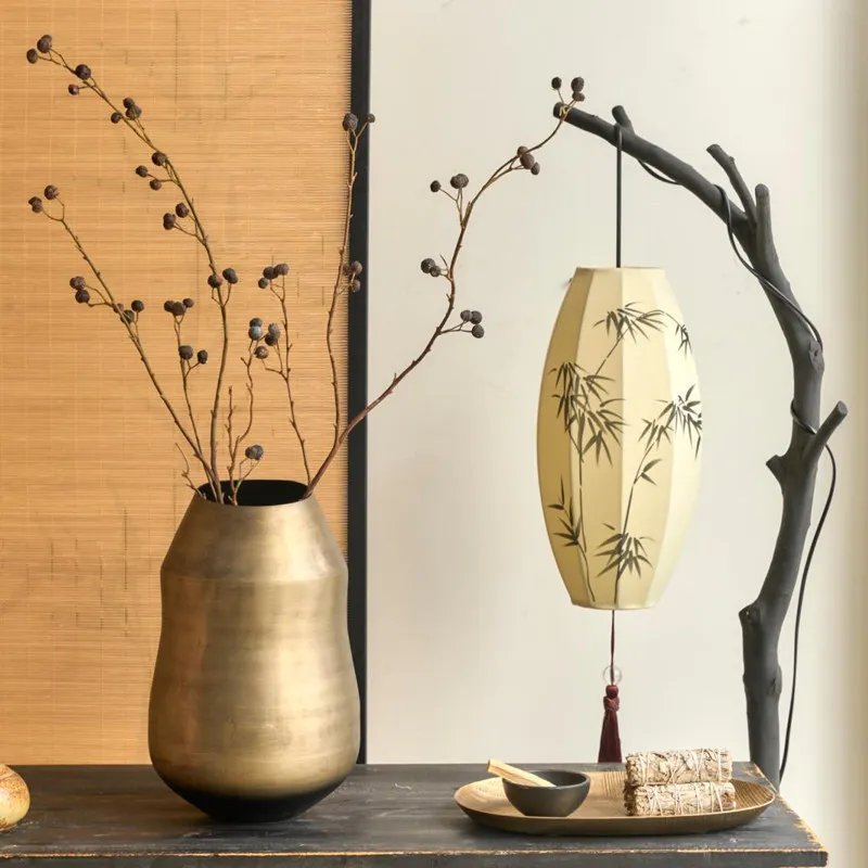 Indian aluminum oblique flower device wabi sandy wind retro old metal vase porch desktop decoration dried flower device