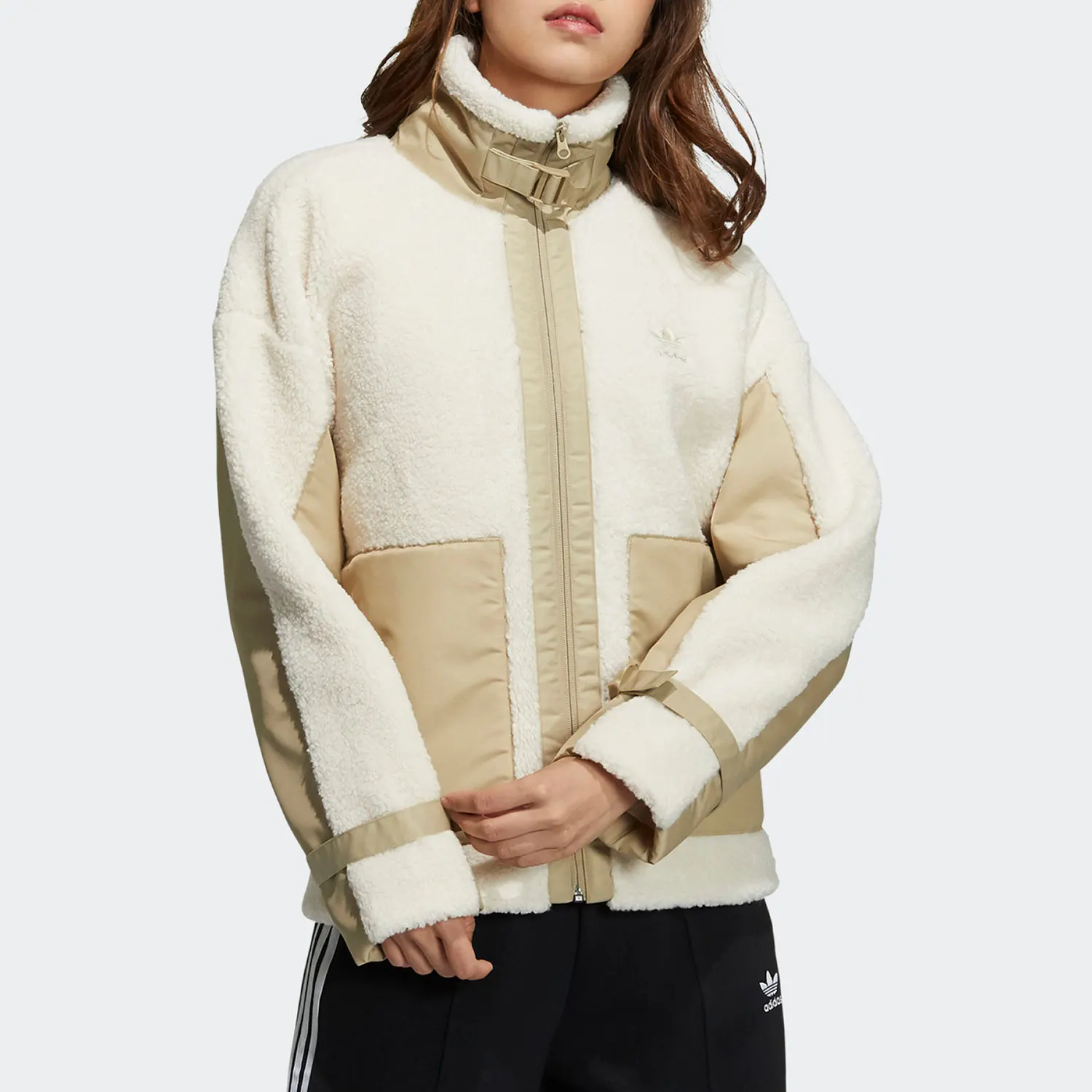 adidas-genuine-originals-women's-fashion-trend-fleece-jacket-hc6603