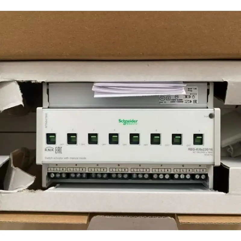 

Brand new 8-way 16A module, MTN647893 for fast shipping